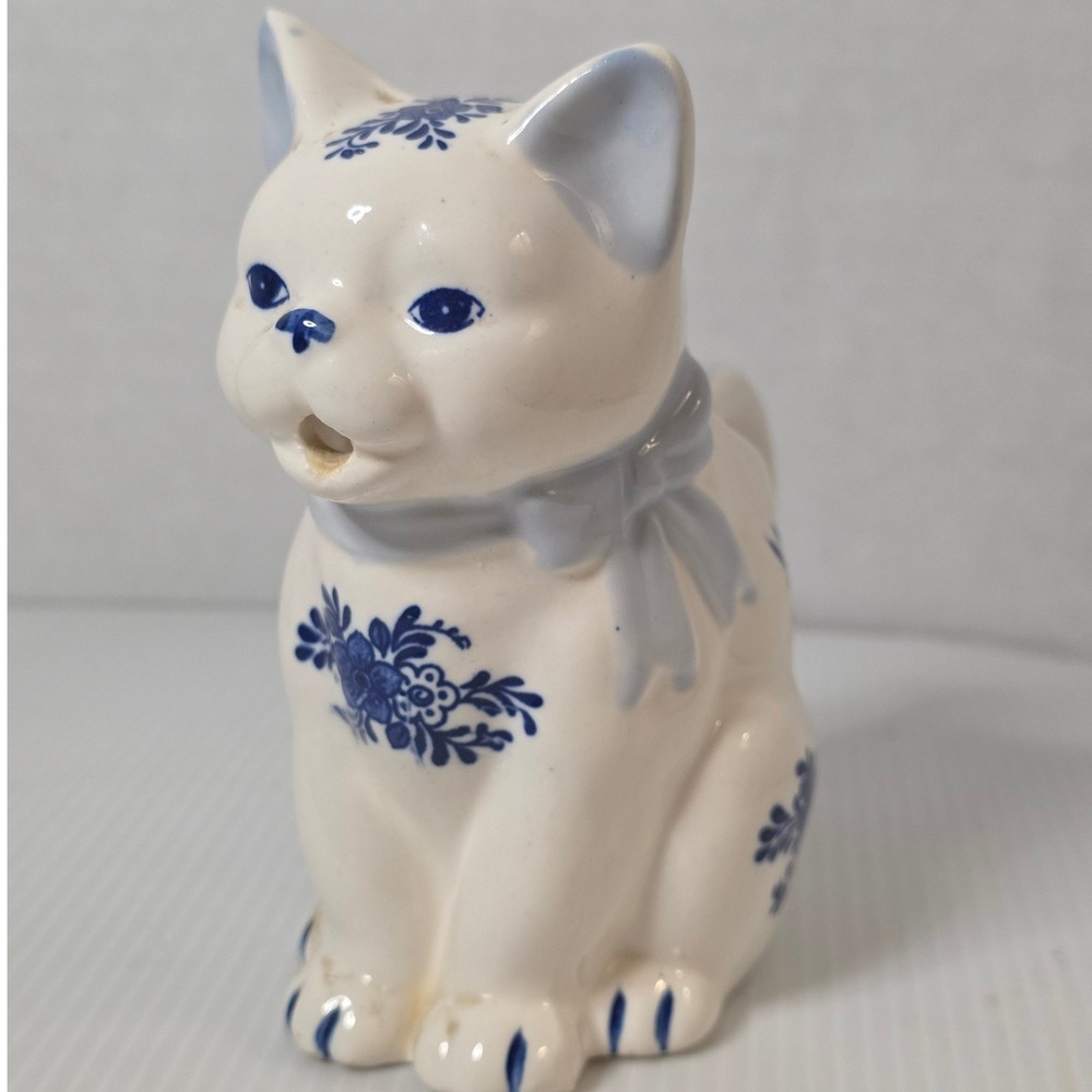JSNY Cat Creamer Pitcher Small Blue White Fair Vintage 1980s